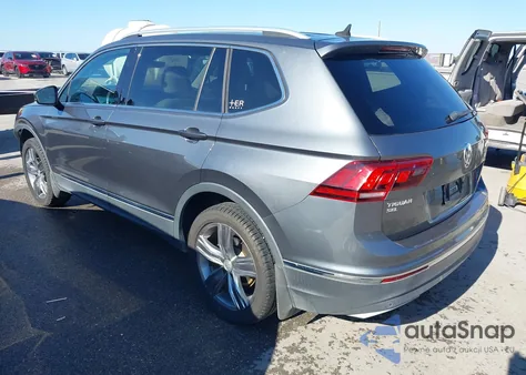 2020 Volkswagen Tiguan 2.0T Se/2.0T Se R-Line Black/2.0T Sel from USA, damaged, VIN 3VV2B7AX6LM111579